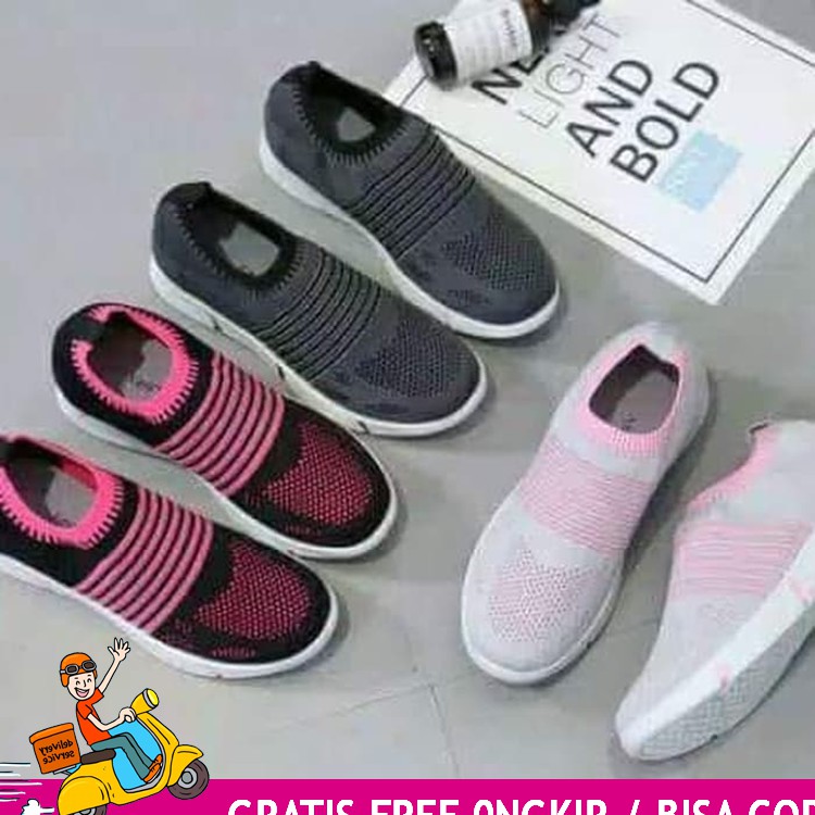 Amazeus Mega Sepatu Wanita Kets Olahraga Casual Poxing Prepet Polos Simple Sporty Murah Putih Hitam