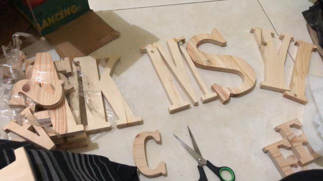 Huruf Kayu Murah