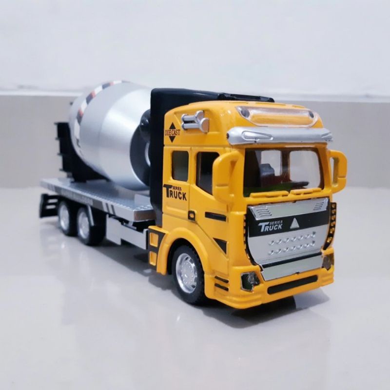 Diecast Truk Mixer Uk Besar Alloy - Mainan Miniatur Mobil Truck Molen