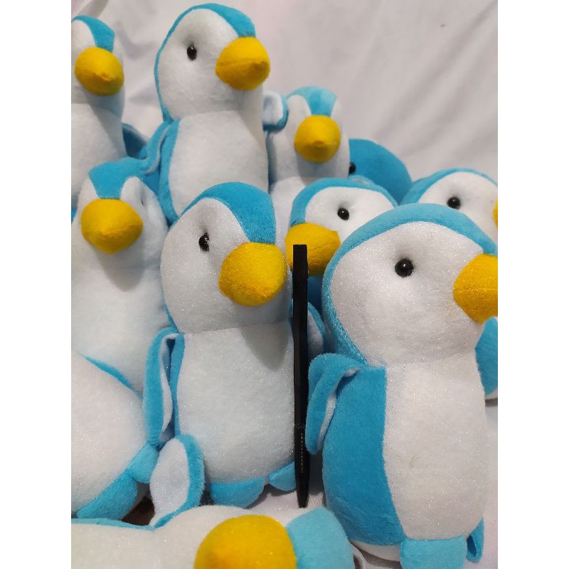 BONEKA CAPIT / MESIN CAPIT KARAKTER PINGUIN