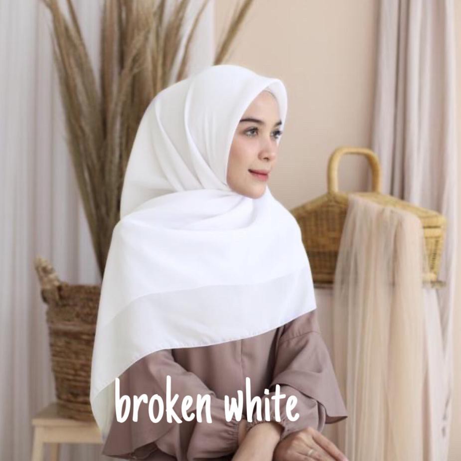 【CT】 [[TERMURAH]] JILBAB BELLA SQUARE Segiempat BROKEN WHITE (PUTIH TULANG)