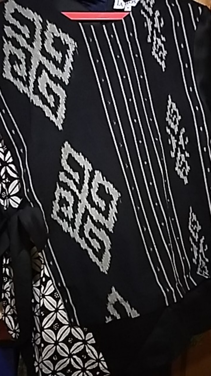 Atasan Batik Tenun Emma Black