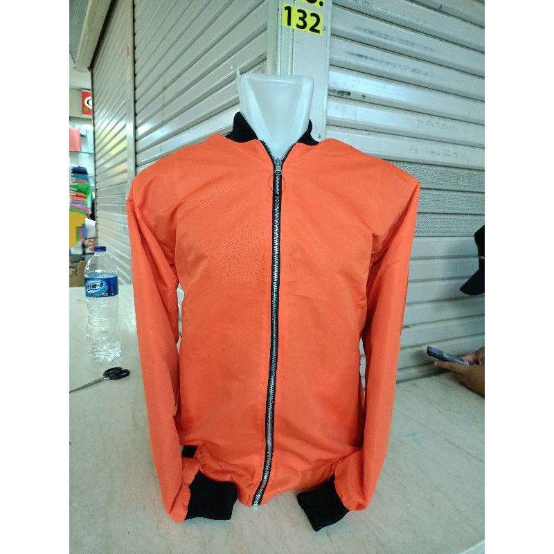 JAKET BOMBER ORANGE POLOS-JAKET PARASUT BOMBER KEKINIAN