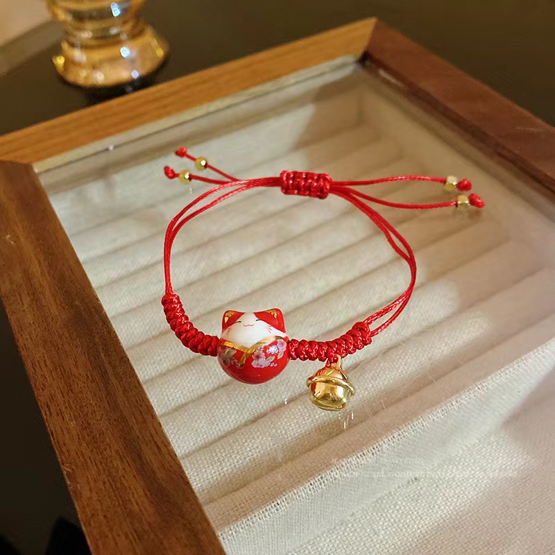 Gelang Tali Kepang Handmade Warna Merah Dengan Charm Kucing Fortune Untuk Pasangan