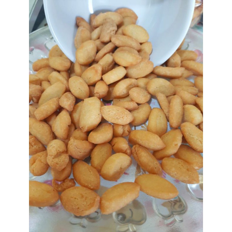 

BIJI KETAPANG KELICI KLICI JAJANAN TRADISIONAL CEMILAN TEMPO DULU