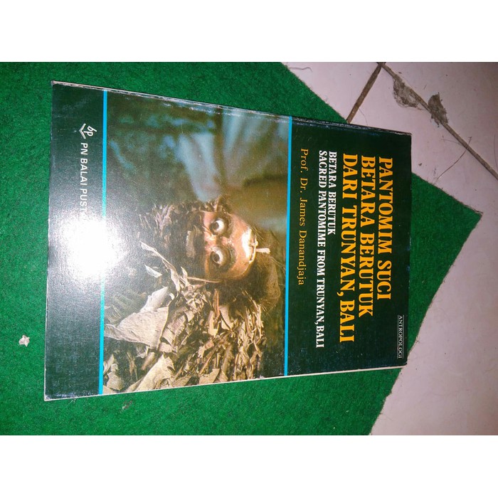 pantomim suci betara berutuk dari trunyan bali