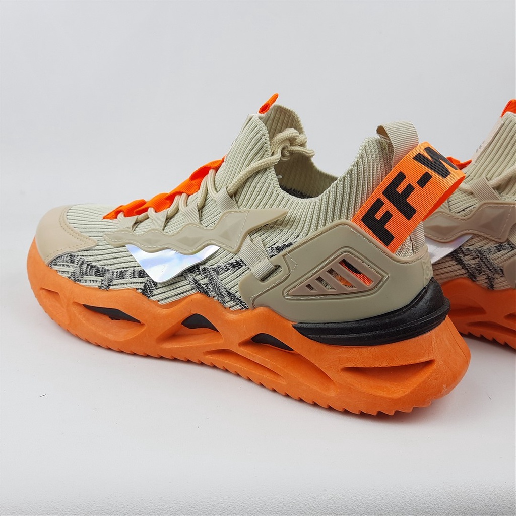 Sepatu Sneakers Pria Ultra Mh.22.005 39-45