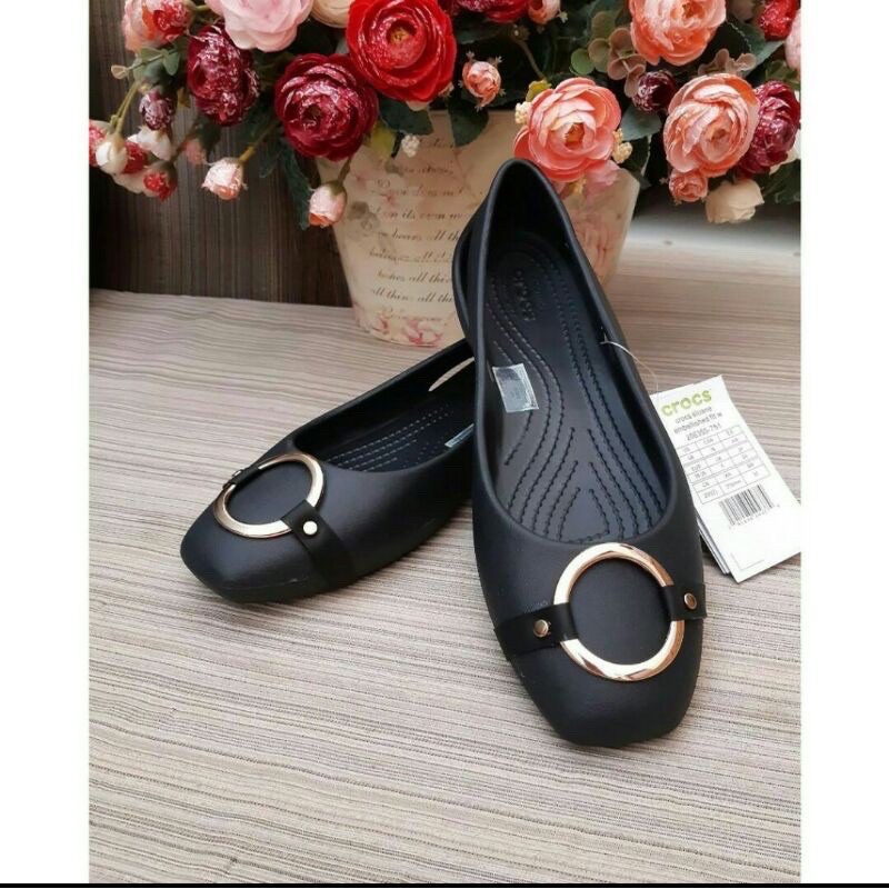 Crocs Sloane Embellished Flat / Sepatu wanita anti air