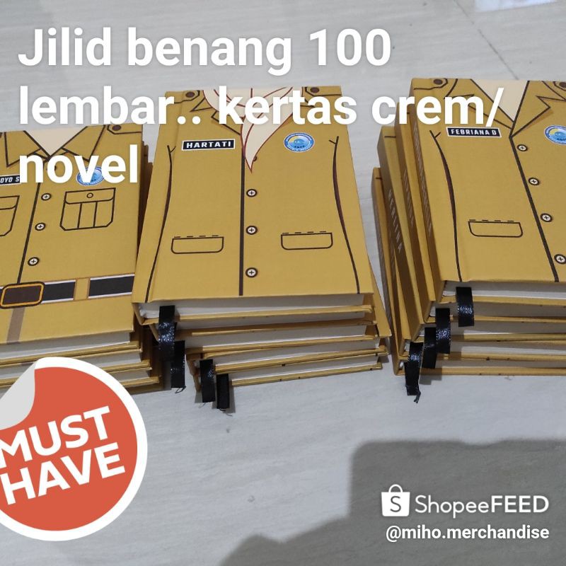 

Custom Notebook Jilid Benang A5 Disain Cover Sesuai Keinginan, Kertas HVS atau Crem (Kertas Novel) / Hardcover / 100 lembar / Bergaris