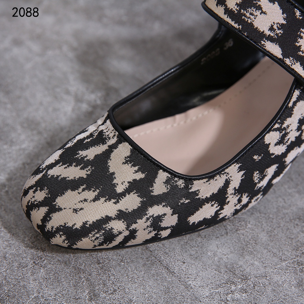 DR  Baby-D Ballet Pumps in Leopard #2088