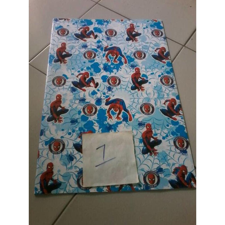 

Kertas Kado Motif Spiderman Ironman