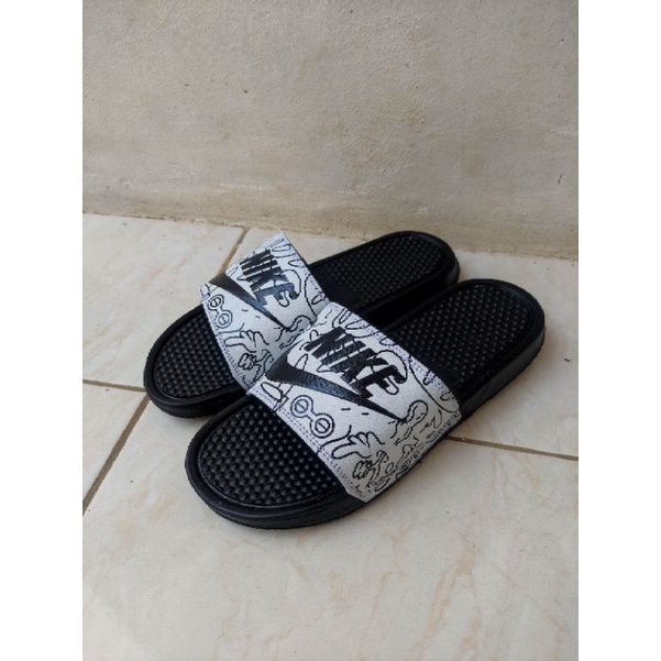 sandal nike slide benasi