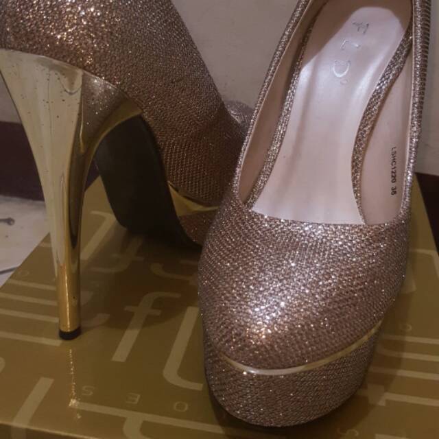 High heels FLD