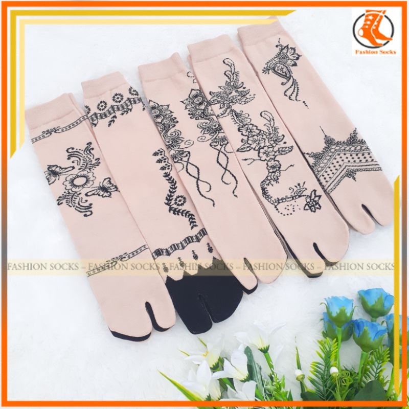 FS - KAOS KAKI JEMPOL BATIK MUSLIMAH / KAOS KAKI WANITA WARNA CREAM MOTIF BATIK / KAOS KAKI MOTIF HE