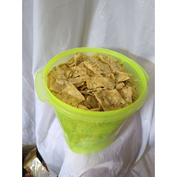 

kue bawang /keripik bawang toples