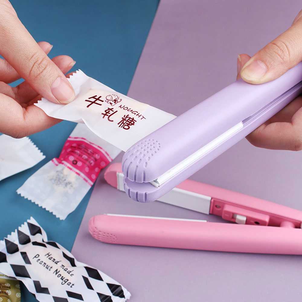 Sealer Plastik Mini Hand Heat Sealing Machine 20W / Perekat Plastik Bungkus Snack Alat Sealer Plastik Kuat Daya Listrik / Penutup Bungkus Plastik Portable / Plastic Hand Sealer Korea Murah Berkualitas / Heat Sealer / Baran Unik Murah Lucu Peralatan Dapur