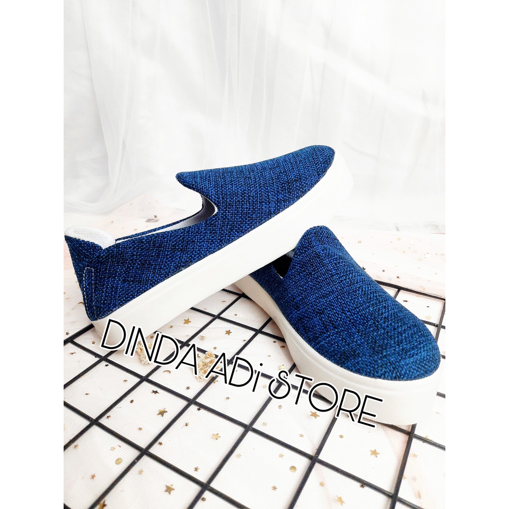 Dinda Sepatu Wanita Slip On Jingle Bahan Import Woll Premium Warna Biru Hitam Merah Dan Krem Ukuran 36-40