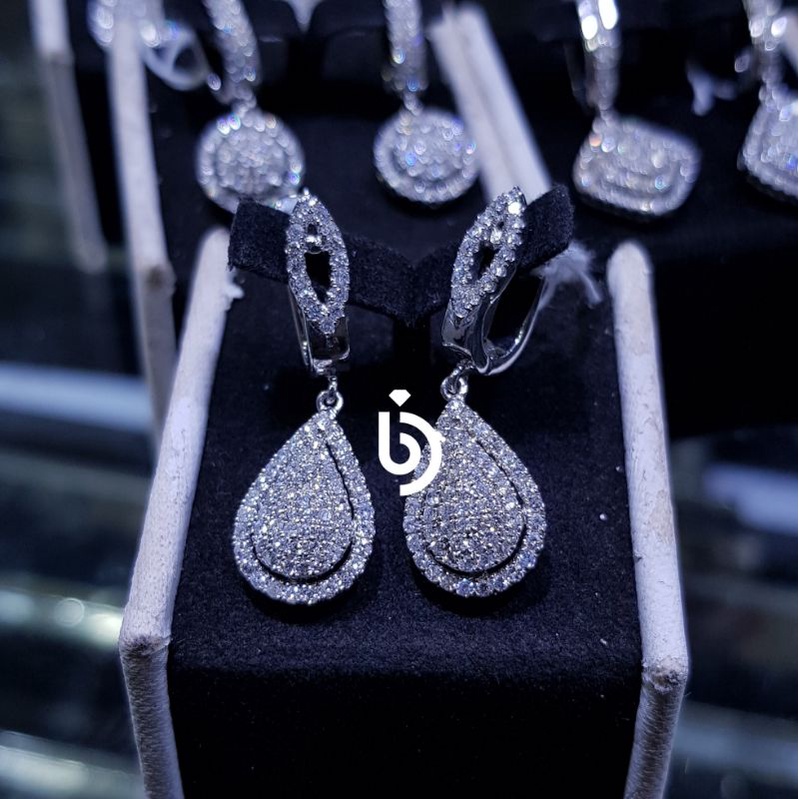 Anting emas putih berlian 1,07 carat asli natural diamond