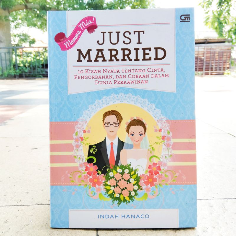 OBRAL BUKU MOTIVASI / PENGEMBANGAN DIRI / INSPIRASI / EVERY MOMENT COUNTS / INSPIRATION FOR WOMAN / PERCAYA DIRI ITU DI PRAKTEK IN / MARKETING ITU DI PRAKTEK IN / ORIGINAL 2c 2e-Just Married