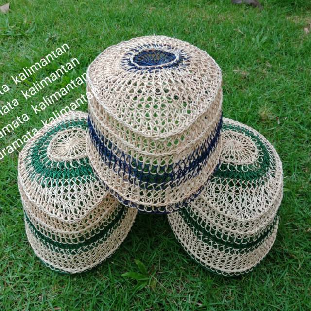 Peci rotan lonjong asli Kalimantan