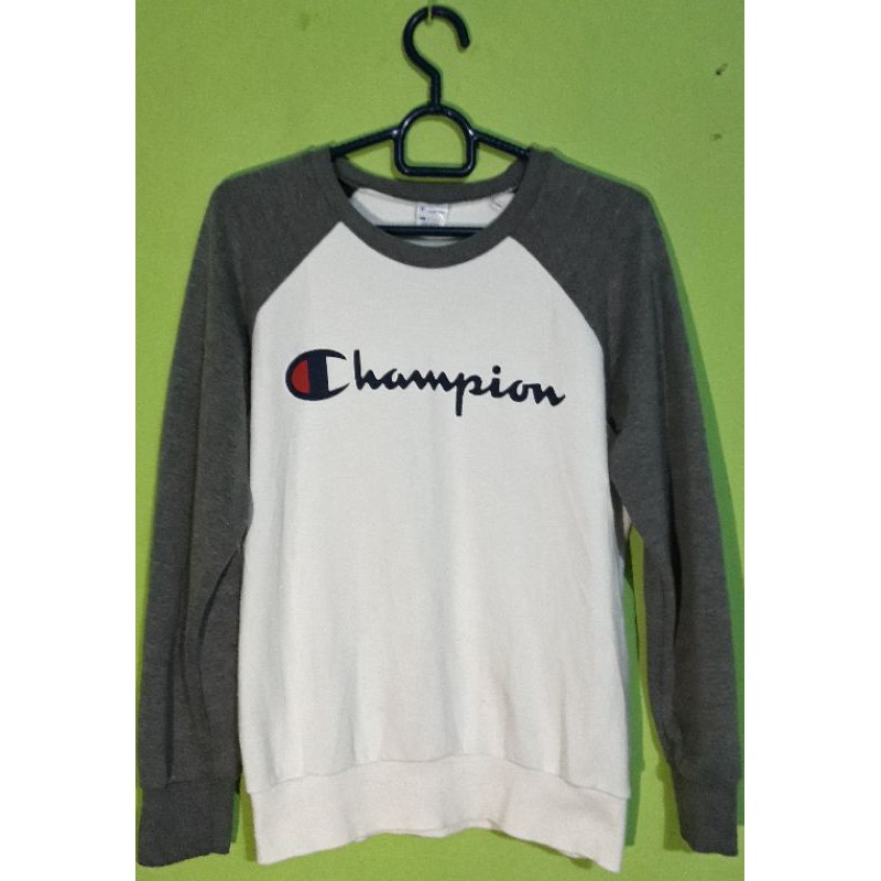 CREWNECK CHAMPION PUTIH ABU ABU