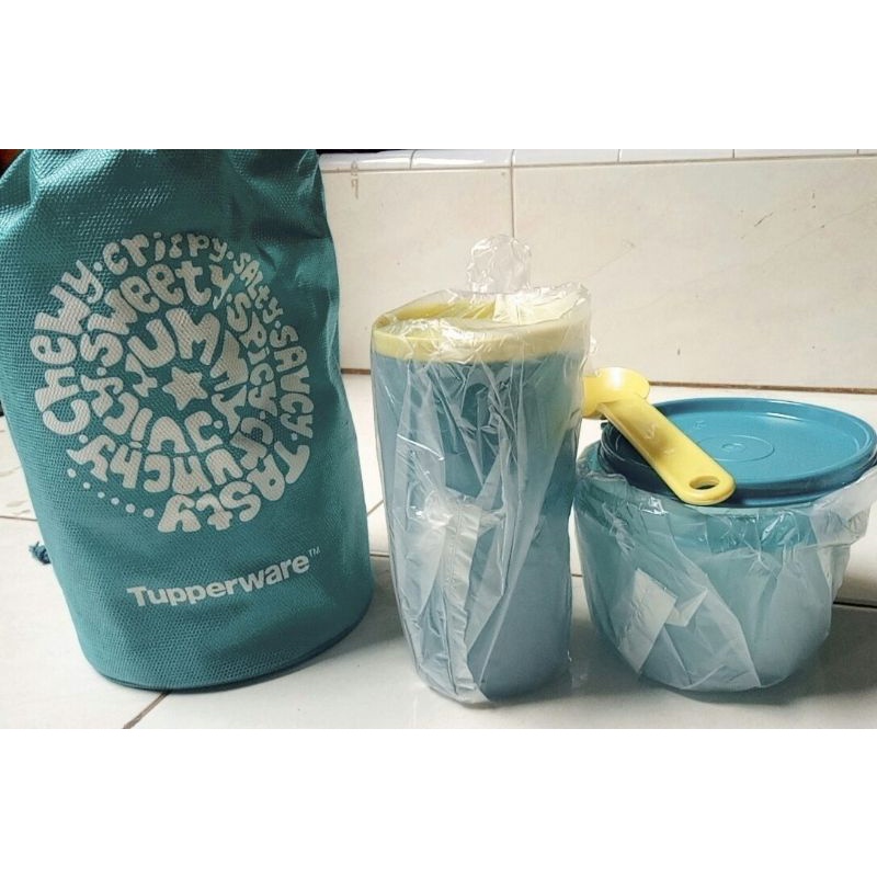 1 set tempat makan tupperware ori