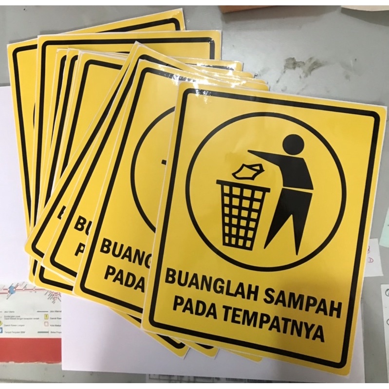 

Sign stiker tanda buanglah sampah pada tempatnya kebersihan buang