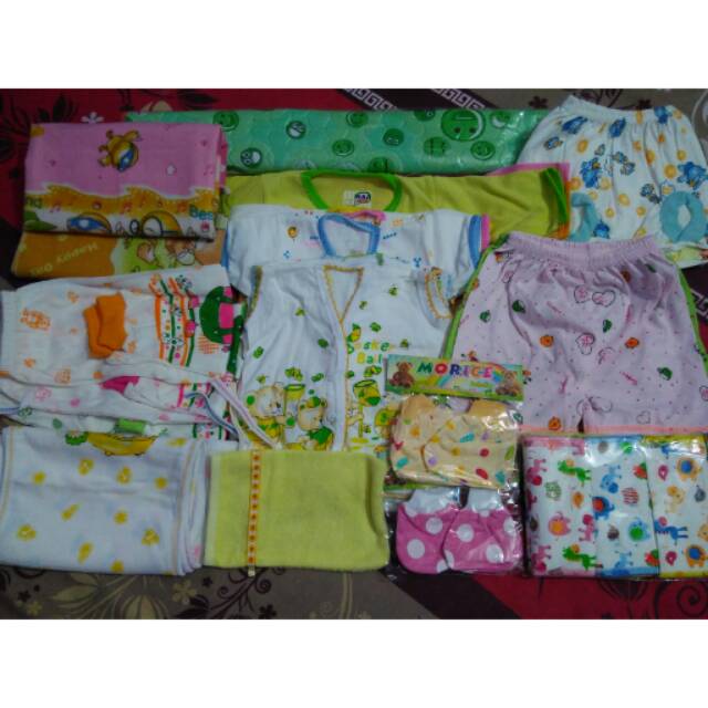 Paket hemat perlengkapan bayi baru lahir