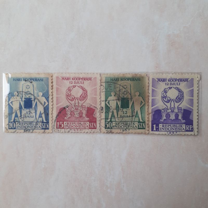 

Perangko Indonesia Hari Koperasi Tahun 1957 set lengkap - 4pcs