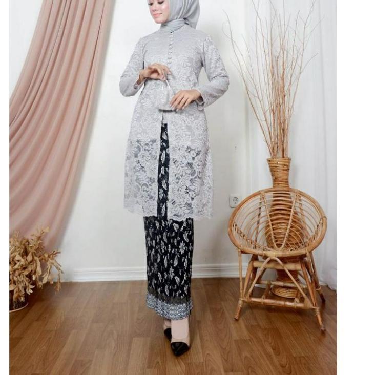 Oke Price.. SETELAN KEBAYA TUNIK BROKAT MODERN  KEBAYA TUNIK KANCING DEPAN  KEBAYA TUNIK  PESTA by E