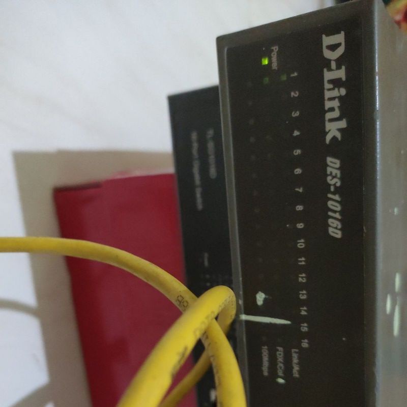 D link Des-1016D