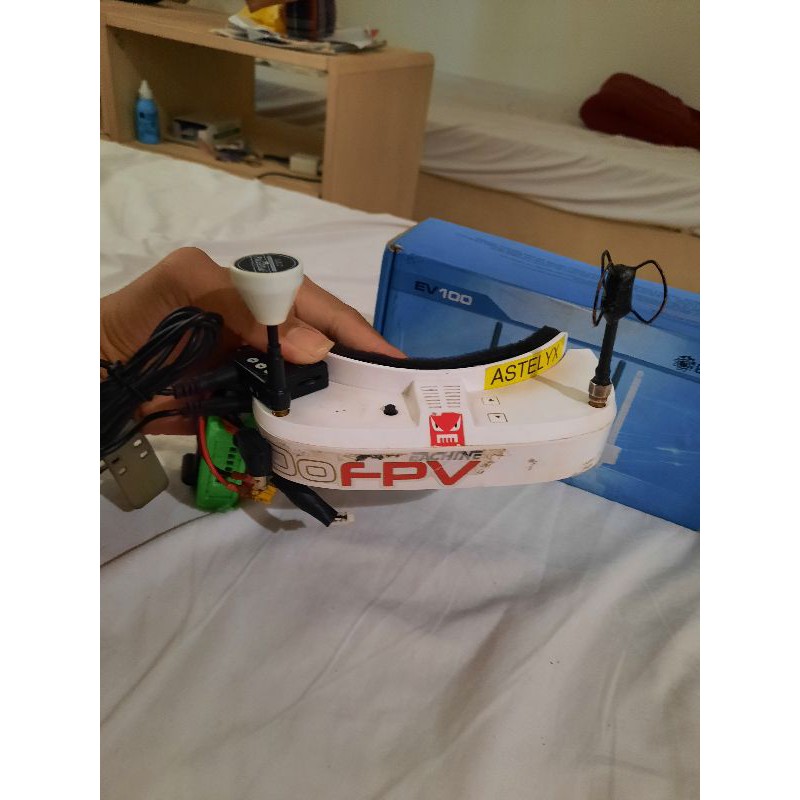 Eachine EV100