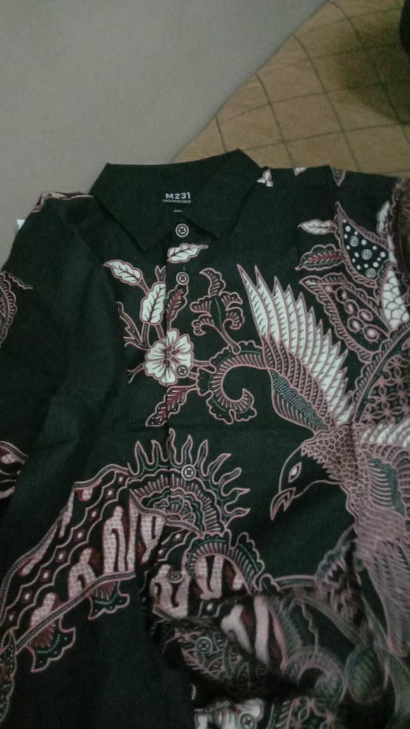 M231 Kemeja Pria Batik Panjang Hitam 1485a