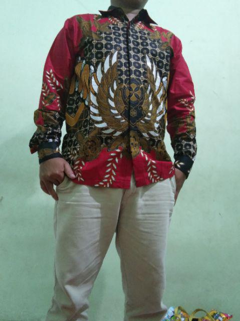 Kemeja Batik Lengan Panjang Motif Adipati