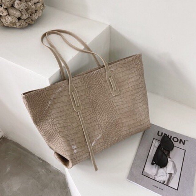 tas wanita branded impor / totebag / tas jinjing / tas tangan