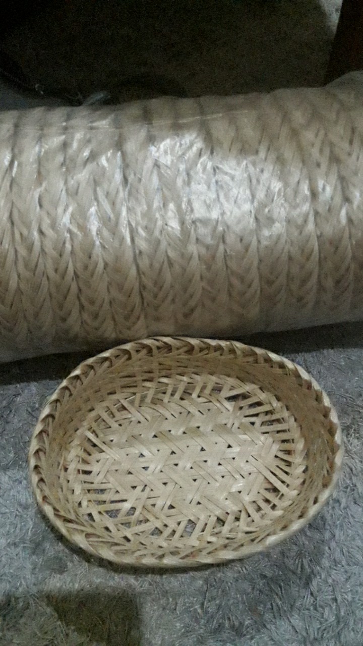 Anyaman Tempat Sneck Oval Besar