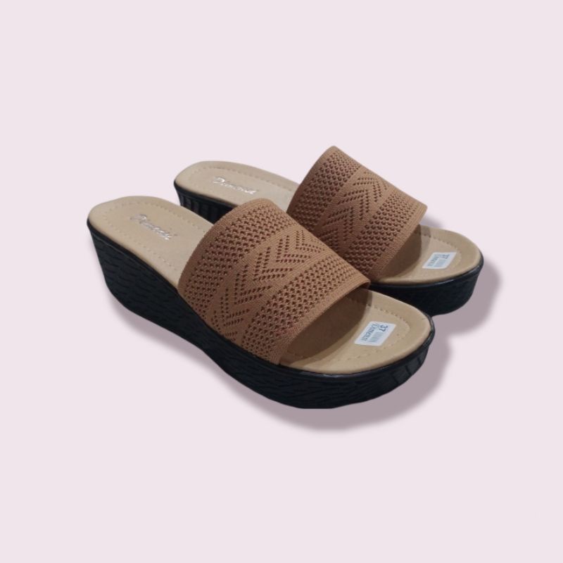 Sandal slop rajut cewek