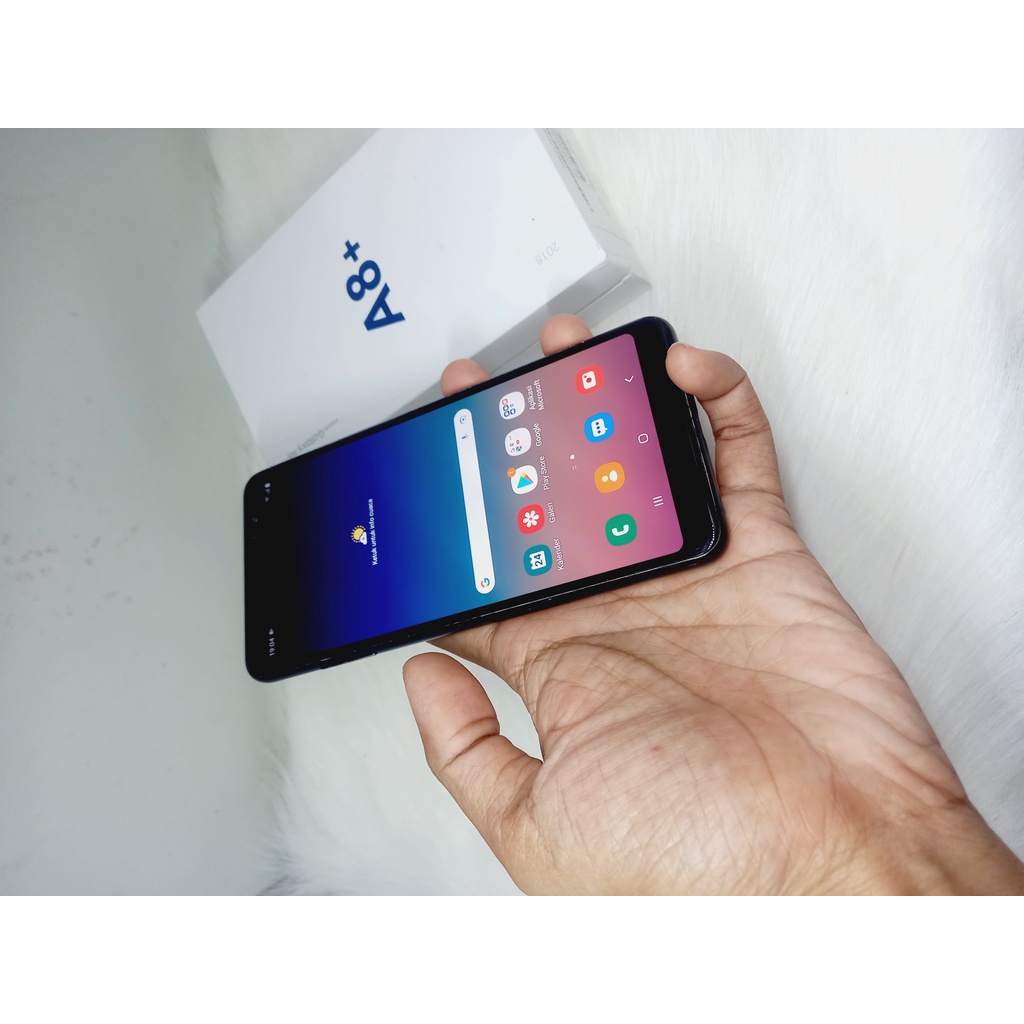 handphone second samsung galaxy a8 plus 6 64gb lengkap hp seken bekas garansi resmi sein Indonesia b