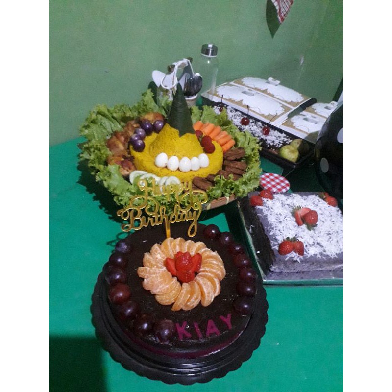 

Nasi Kuning +Puding (paket)