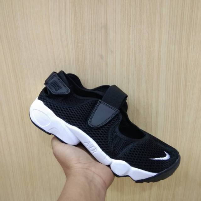 girls nike size 13