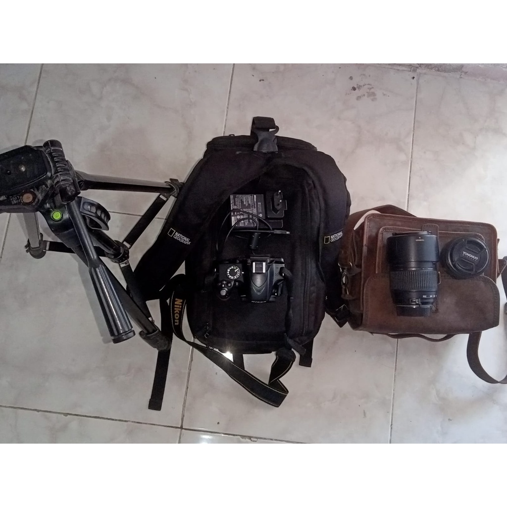 Paket Lengkap Kamera Dslr Nikon d3200 + Lensa Tamron 70-300 + Yongnuo 50MM