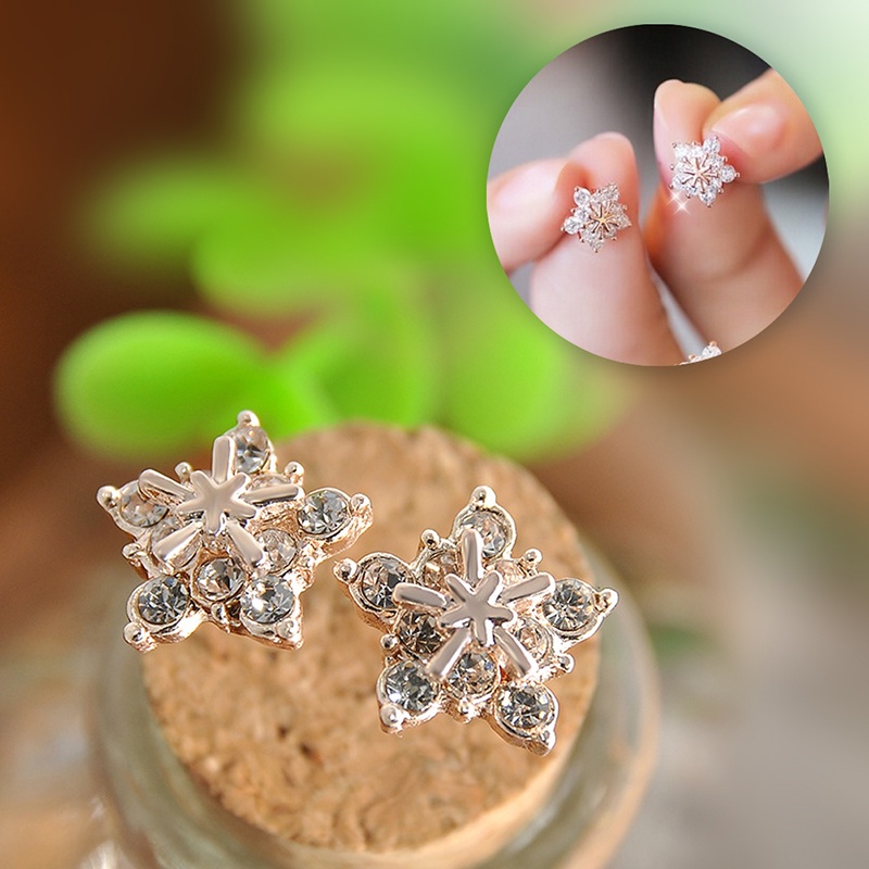 Anting Tusuk Motif Bintang / Snowflake Hias Kristal Imitasi Untuk Wanita