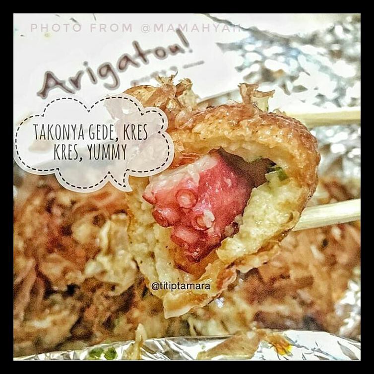 

Takoyaki Fresh Hangat - 8 Butir - Masakan Titiptamara Termurah