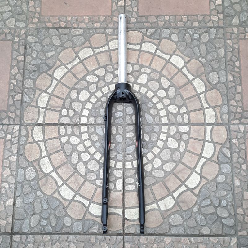 FORK GARPU RAZE RIGID 27.5 / 700c over size (28.6) BLACK ALLOY