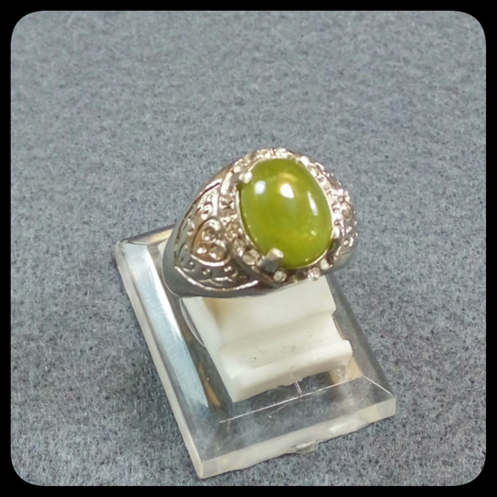 CINCIN NATURAL GREEN SHAPPIRE MEWAH BERKELAS SIZE MINIMALIS