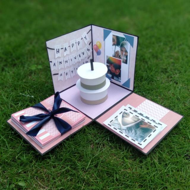 

EXPLOSION BOX , KADO ULANG TAHUN, KADO ANNIVERSARY, KADO WISUDA KADO PERNIKAHAN KADO CEWE KASO COWO