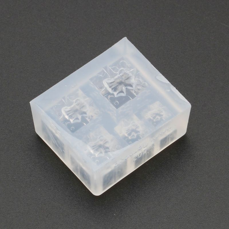 SIY  Mini Size Christmas Gift Box Pendant Silicone Resin Molds Jewelry Making Tools