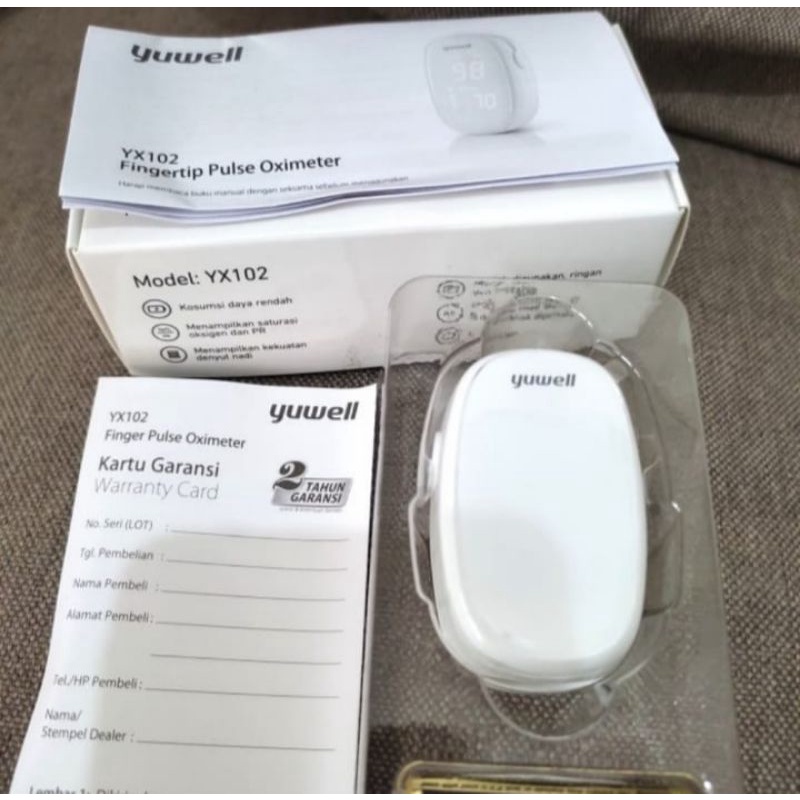 Yuwell Oxymeter YX 102 Fingertip Alat Ukur Saturasi Oxygen