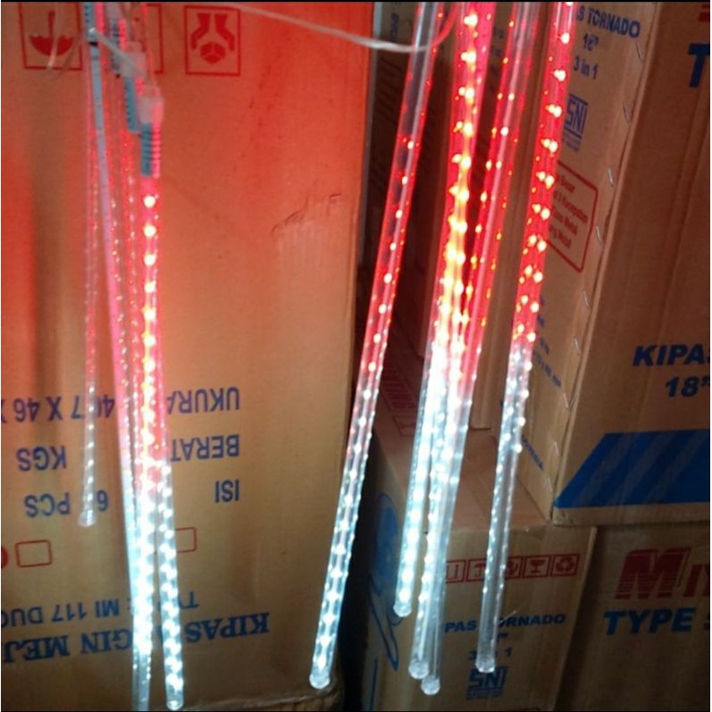 Lampu Meteor Merah Putih 5 meter