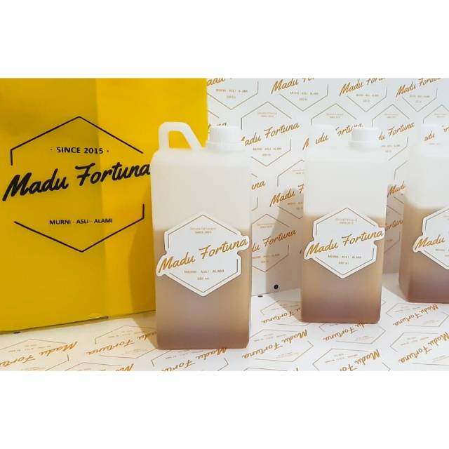 

Madu Asli Murni Alami langsung dari Perkebunan Kemasan Besar 600 ml & 1 Kilo